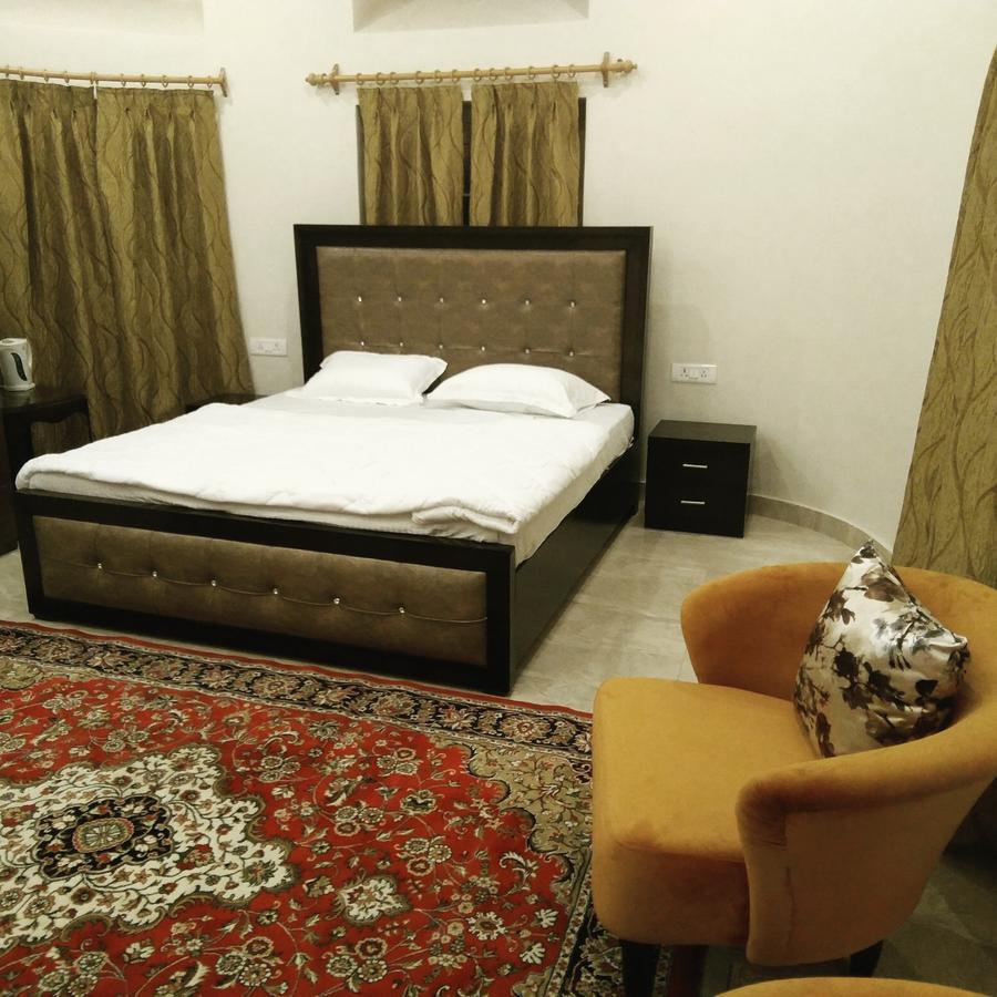 Heritage Homestay Jammu Eksteriør bilde